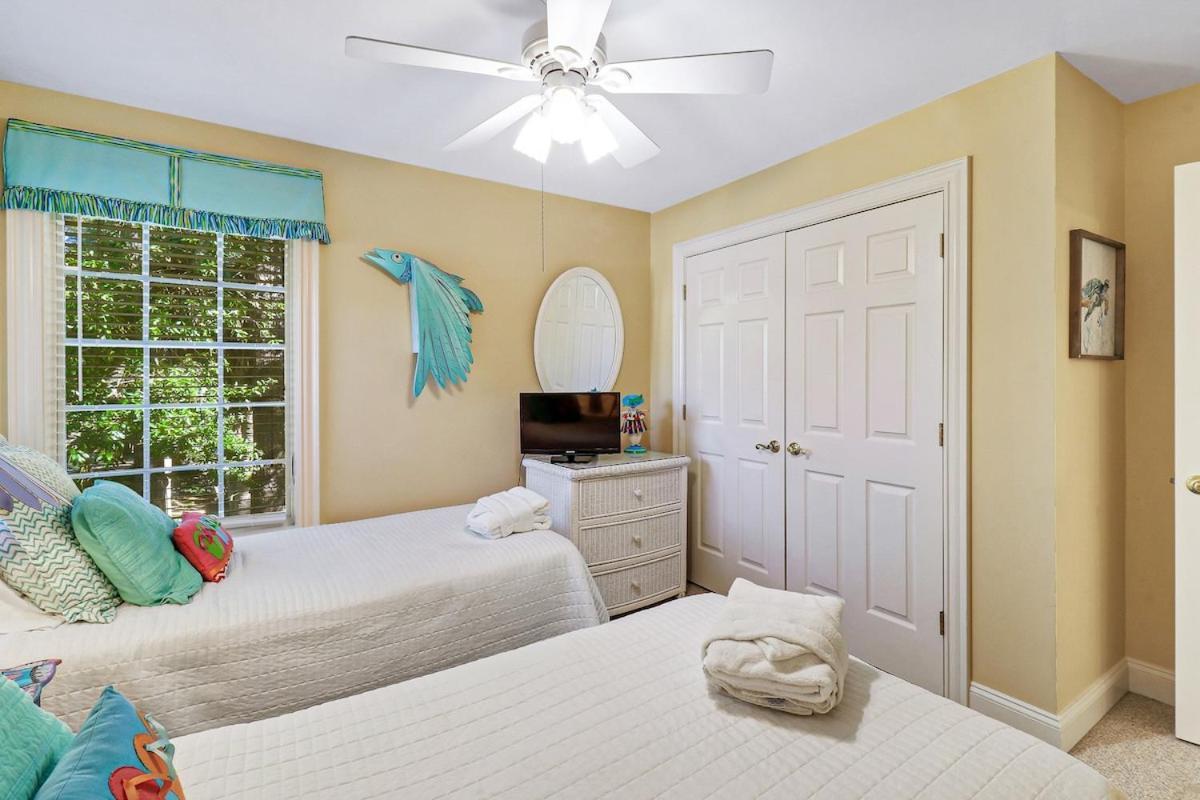 6 Bd 4 And One Half Bath Family Friendly Beach Home With Heated Pool Just A Block To The Beach Hilton Head Island Ngoại thất bức ảnh