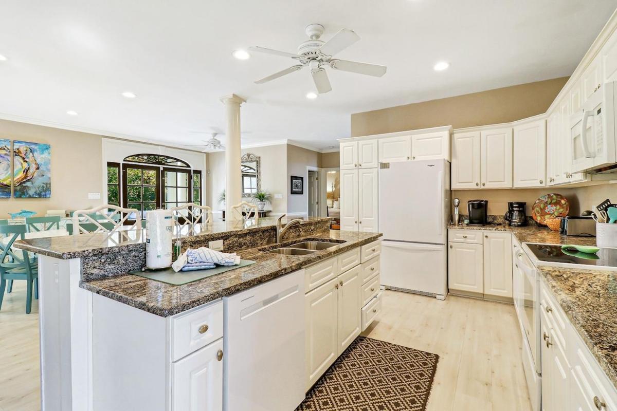 6 Bd 4 And One Half Bath Family Friendly Beach Home With Heated Pool Just A Block To The Beach Hilton Head Island Ngoại thất bức ảnh