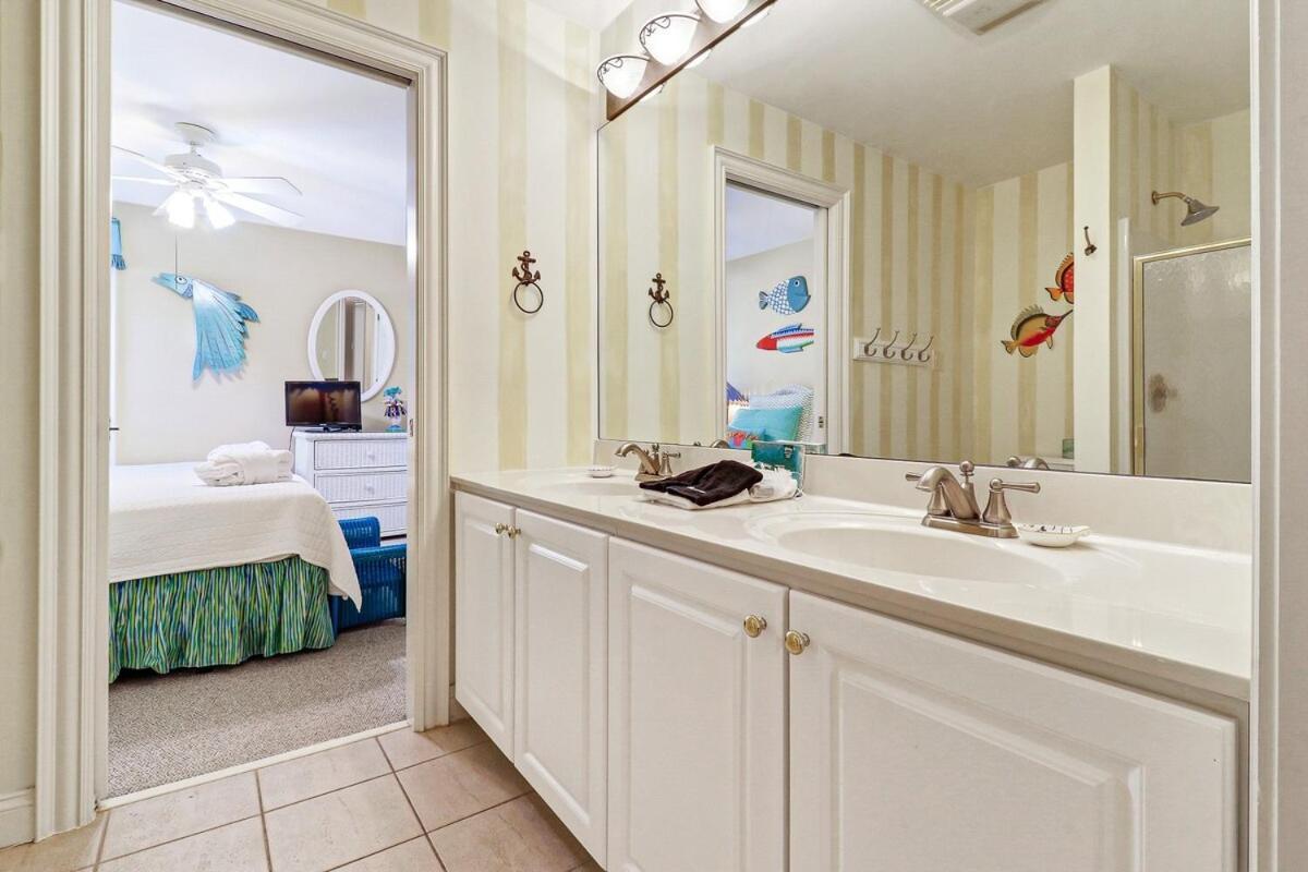 6 Bd 4 And One Half Bath Family Friendly Beach Home With Heated Pool Just A Block To The Beach Hilton Head Island Ngoại thất bức ảnh